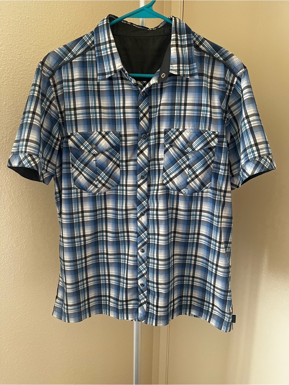 Kuhl Pearl Snap Eluxur Blue Plaid Short Sleeve Button Down Hiking Shirt Size S